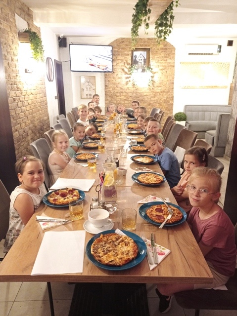 Warsztaty przygotowania pizzy w klasie 1d